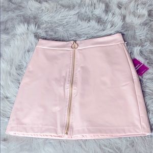 🎉NEW W/ TAGS🎉: Mini Leather Pink Skirt
